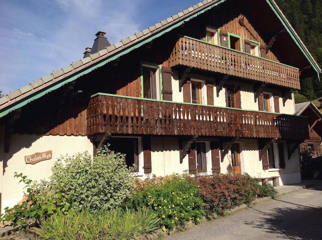 Spacious Ski Chalet In Traditional French Village, Sleeps 8, Four Star With Fibre Broadband Abondance Eksteriør billede