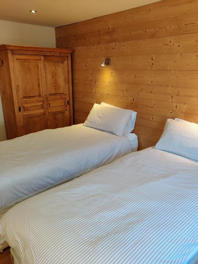 Spacious Ski Chalet In Traditional French Village, Sleeps 8, Four Star With Fibre Broadband Abondance Eksteriør billede