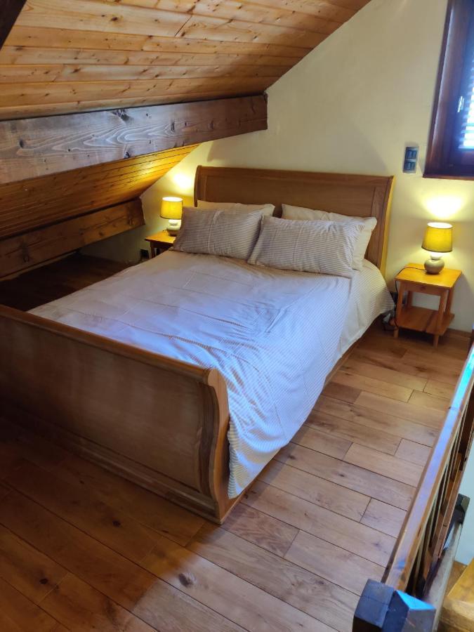 Spacious Ski Chalet In Traditional French Village, Sleeps 8, Four Star With Fibre Broadband Abondance Eksteriør billede